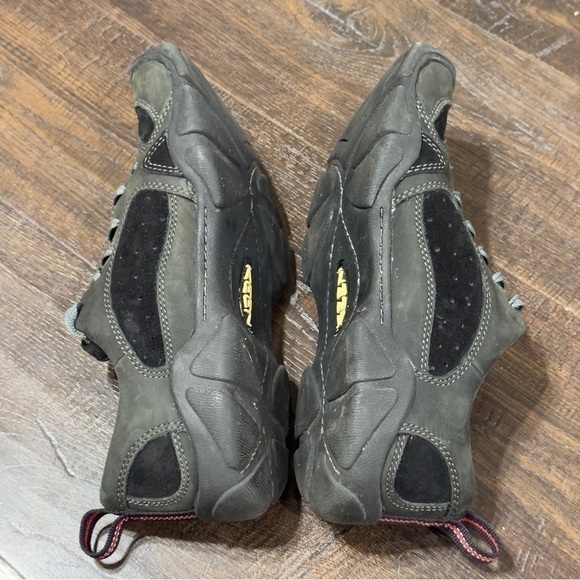 Keen Lace Front Low Top Sneaker Size 8.5 Men - Picture 8 of 10